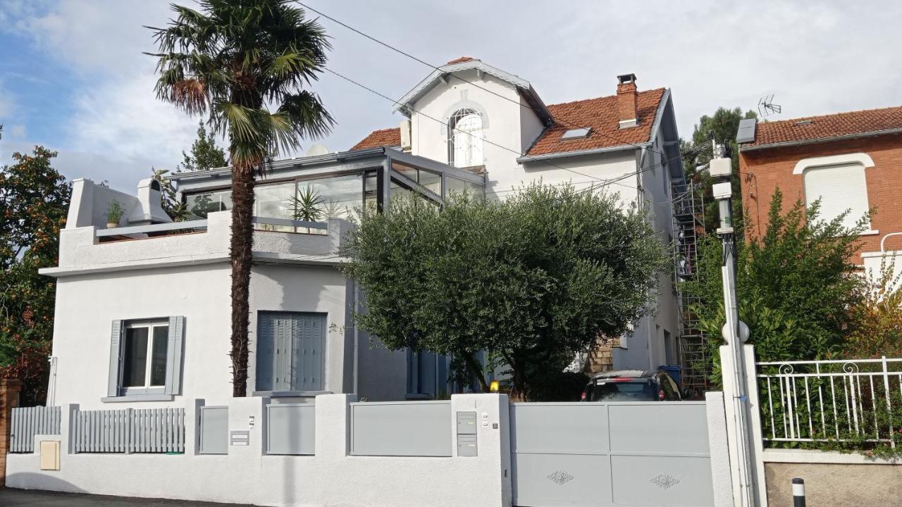 Chambre meublée indépendante, avec piscine, pour 2 personnes Tolosa Esterno foto