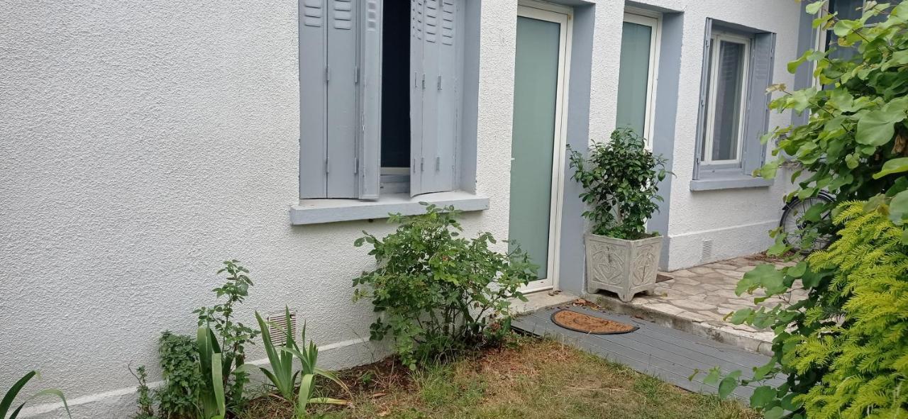 Chambre meublée indépendante, avec piscine, pour 2 personnes Tolosa Esterno foto